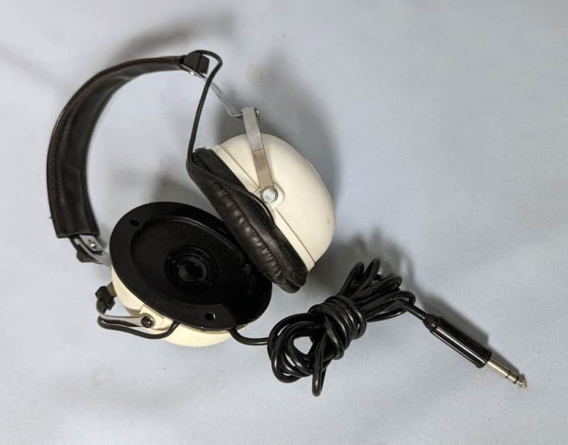 Pioneer SE-20A Stereo Headphones (1970-73) White | Reverb