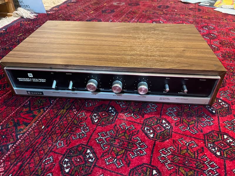 Vintage Stereo: 1971 Sanyo DCA 1500x Amplifier & Quadraphonic Decoder, Works + Sounds Great!