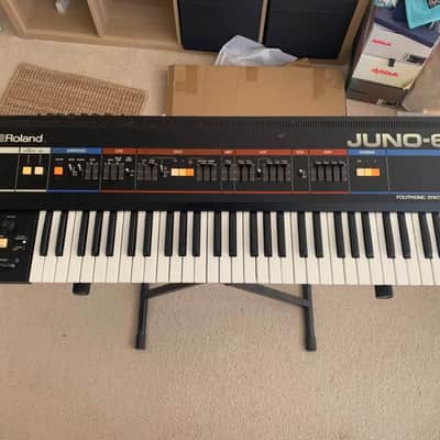 Roland Juno-6 61-Key Polyphonic Synthesizer 1982 - 1984 - Black