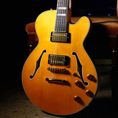 Crews Maniac Sound effects, acoustic guitars, bass guitars