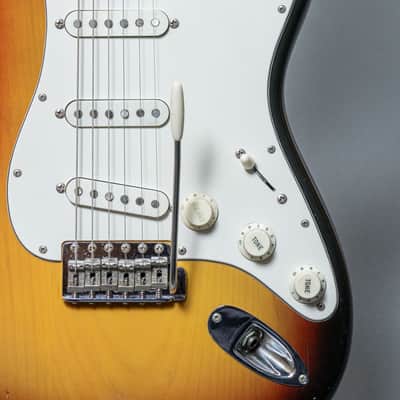 Fender Stratocaster 1971, Sunburst image 4