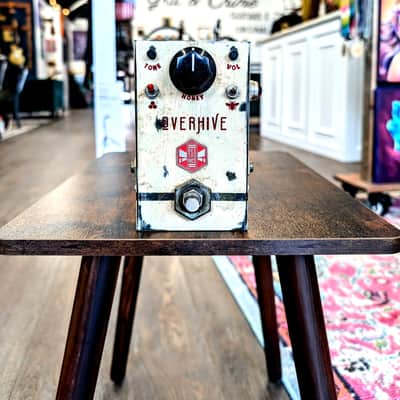 Beetronics Overhive Medium Gain Overdrive | Reverb