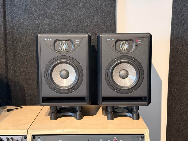 Focal Solo6 (Pair) ST6 2025 - Black image 1