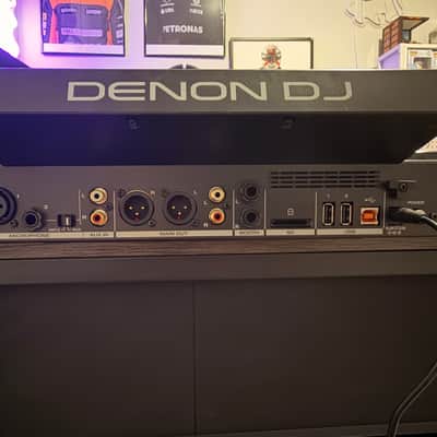 Denon SC LIVE 4 Standalone 4-Deck DJ System 2022 - Present - Black image 4