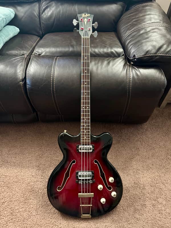 Hofner 500/6 Verythin Bass 1966 - 1968 Red Burst image 1