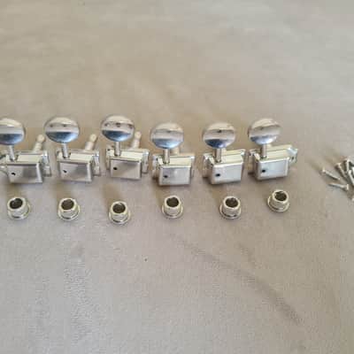 Fender Vintage style tuners - Nikel image 1