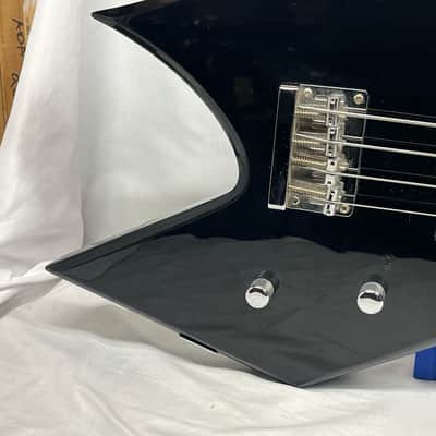 B.C. Rich Bronze Series Warlock 4-String Bass image 5