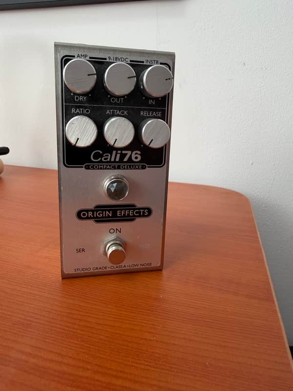 Origin Effects Cali76 Compact Deluxe Compressor 2010s - Silver image 1