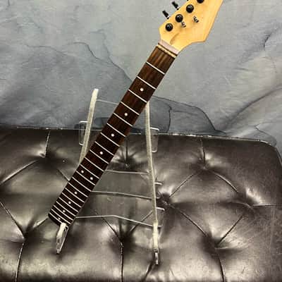 Squier Loaded Stratocaster Neck with Rosewood Fingerboard, Locking Tuners image 2