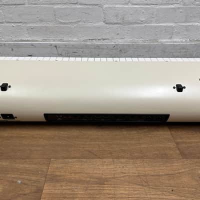Korg SV2S 88 Stage Piano With Speakers; Serial No: 3460 | Second Hand image 9