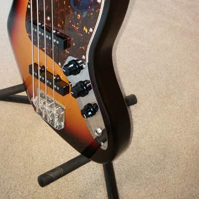 Fender Japan Jazz Bass Short Scale 2014 Three Tone Sunburst (JB62SS) image 6