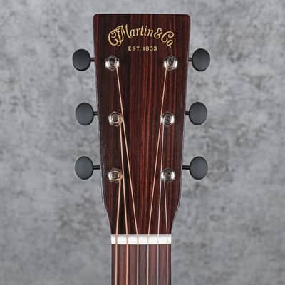 Martin 000-15M Natural image 9