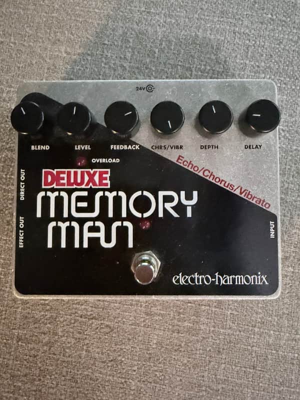 Electro-Harmonix Deluxe Memory Man 2020 Analog Delay / Chorus / Vibrato 2008 - Present - Black / Silver