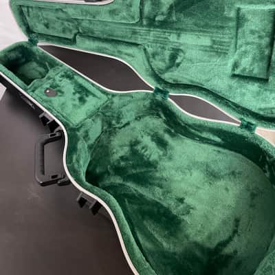 SKB 1SKB-18 TSA Molded Dreadnought Acoustic Guitar Hard Case, Black image 6