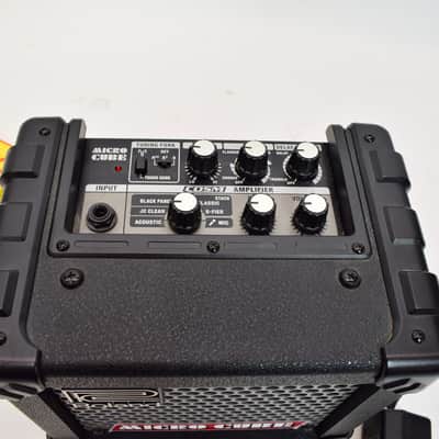 Roland Micro Cube 2-Watt 1x5" Guitar Combo Amp image 3