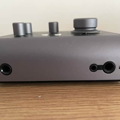 Audient iD4 MKII USB-C Audio Interface – Original Box + 2 USB Cables image 3