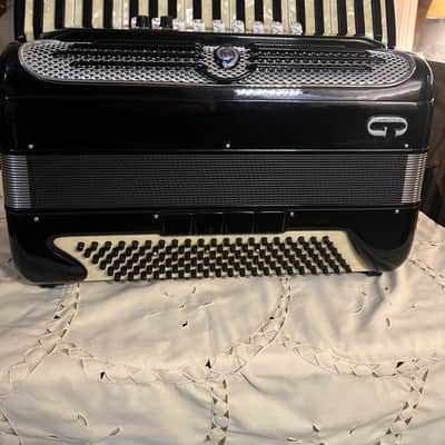 Giuletti F 94 - Black 120 bass accordion image 1
