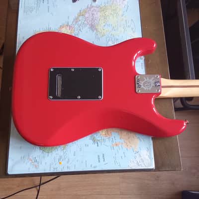 Discontinued : 2022 Fender Screamadelica Anniversary Stratocaster , sent in a case image 6