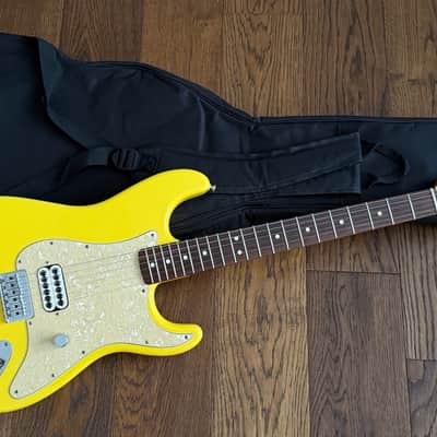 Fender Tom Delonge Stratocaster 2002 Graffiti Yellow image 1