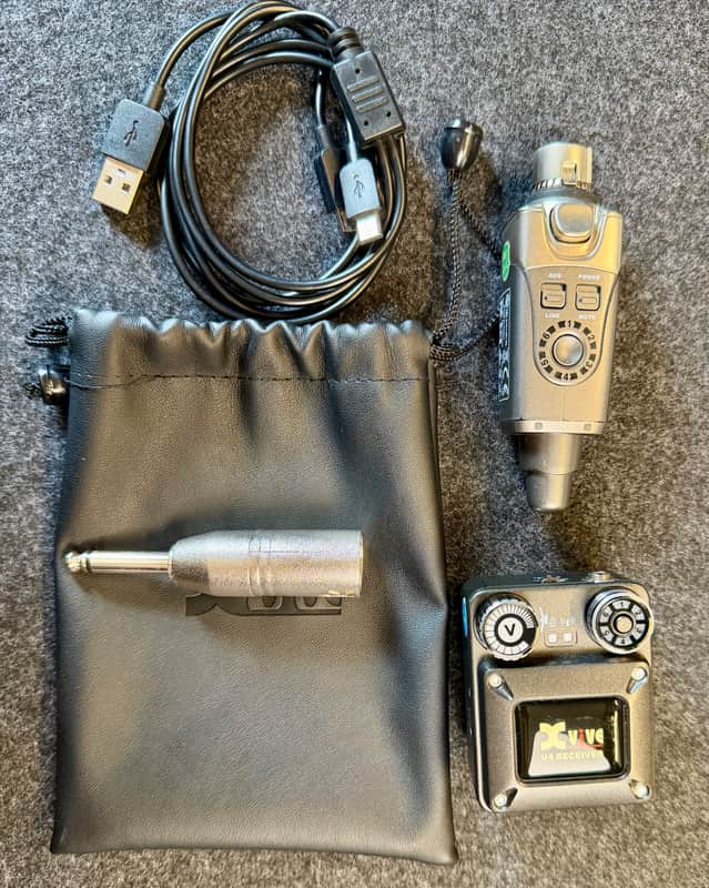Xvive U4 Wireless In-Ear Monitor System 2019 - 2020 - Black image 1