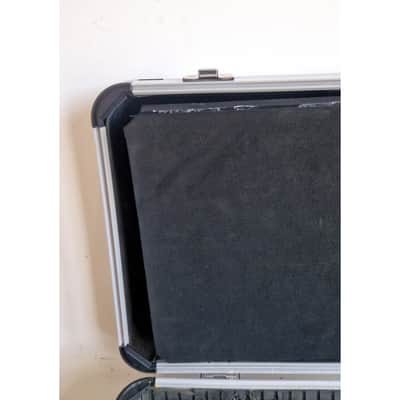 Unbranded Metal Case - Carry Handle – Tool Case - Good image 13