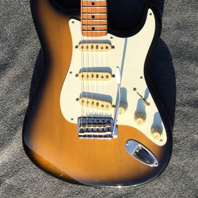 Fernandes RST 50 Stratocaster 50's copy Made in Japan 1981 Sunburst image 2