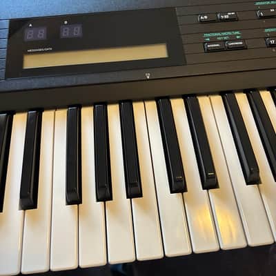 Yamaha DX7IID 16-Voice Synthesizer 1986 - 1989 - Black image 3