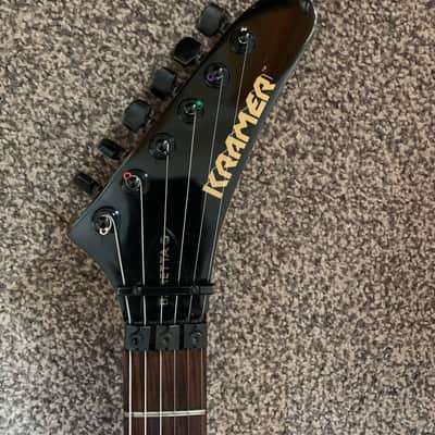 Kramer Baretta 1985 Skull Graphic image 6