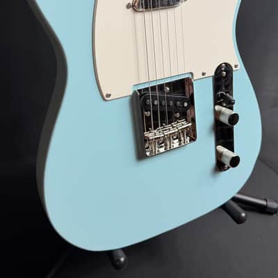 Squier Classic Vibe 50's Telecaster Electric Guitar Sonic Blue Finish (063) image 3