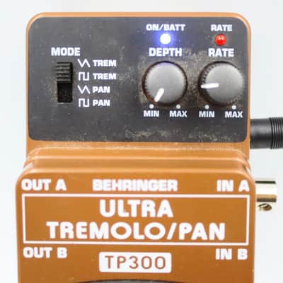 Behringer TP300 Ultra Tremolo / Pan Guitar Effect Pedal image 3