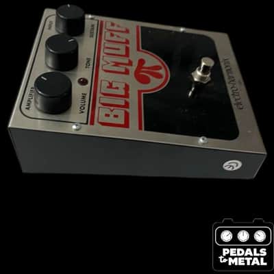 Electro-Harmonix Big Muff Pi 2000 - Present - Silver / Black / Red - X18359 image 4