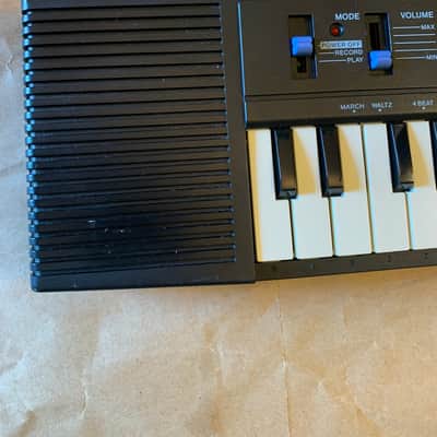 Casio PT-22 29-Key Mini Synthesizer 1980s Japan EC image 5