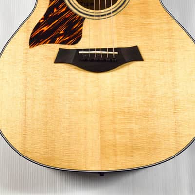 Taylor 314ce with V-Class Bracing Left-Handed - Natural image 3