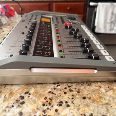 Zoom R24 USB Audio Interface / Digital Multitrack Recorder / Control Surface 2010s - Silver image 3