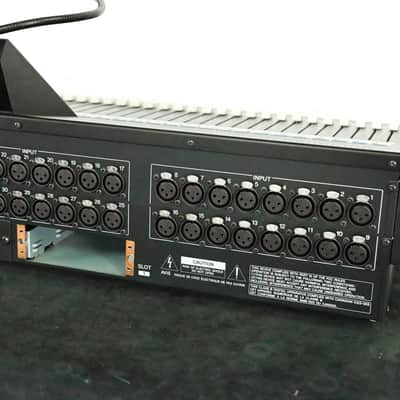 Yamaha LS9-32 32-Input Digital Mixing Console CG0140T image 9