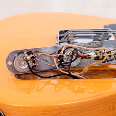 1996 Fender American Vintage '52 Telecaster Butterscotch w/ Case image 17