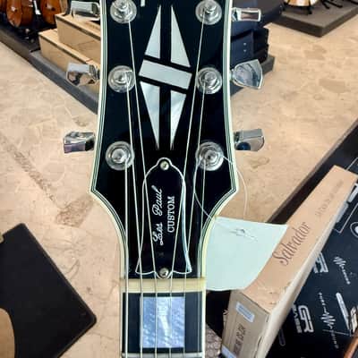 Gibson Les Paul Custom image 2