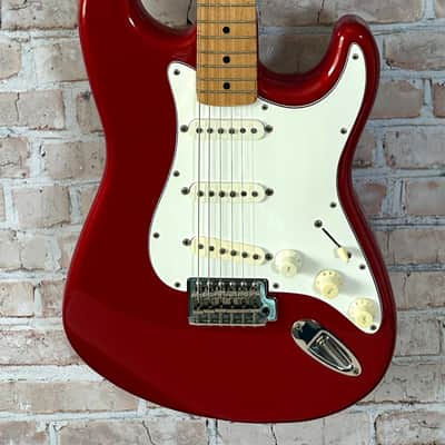 Fender Mexican Standard Stratocaster 1994 - Candy Apple Red image 2