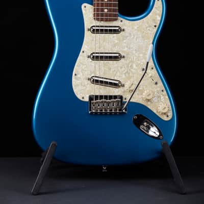 Fender American Standard 2012 - Lake Placid Blue image 2