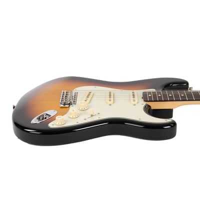 Used Fender Traditional II '60s Stratocaster Sunburst 2020 image 3