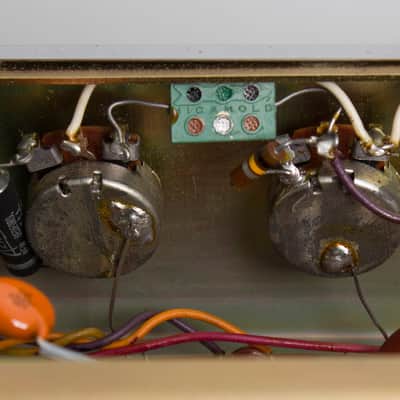 Martin Model 112T Tube Amplifier, made by DeArmond (1961), ser. #MC2-1306. image 8