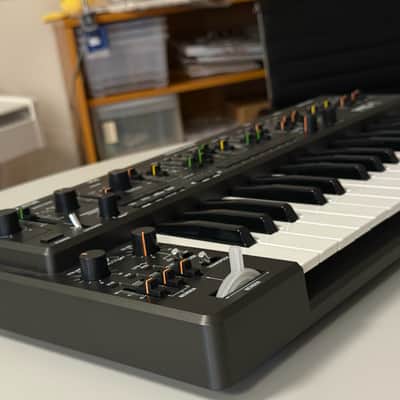 Behringer MS-1 Analog Synthesizer Keyboard image 6