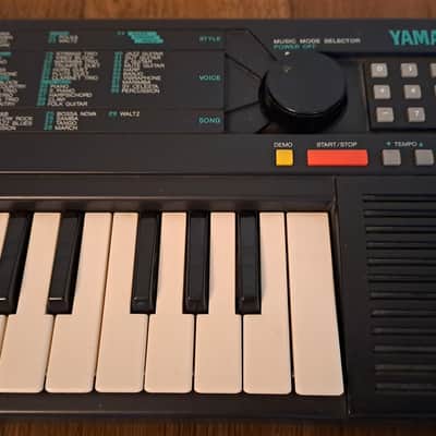 Yamaha PSS-11 90s boxed Sample based Keyboard Retro Mini Toy Synth image 2