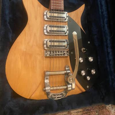 Rickenbacker 320 image 2