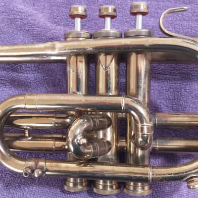 Frank Holton Collegiate cornet with rare Holton 70A mouthpiece image 9
