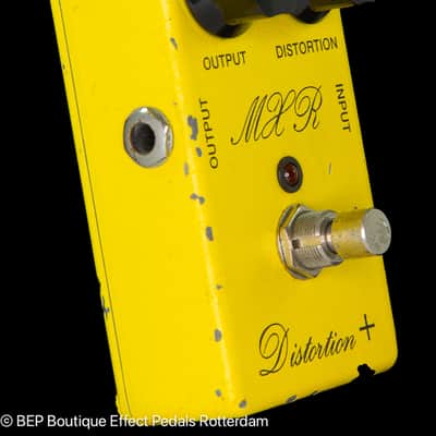 Limited Edition MXR Distortion + Script Logo Reissue s/n MMI 09 D 024  USA image 2