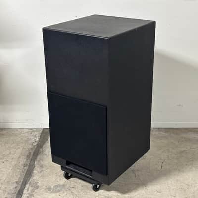 JTR Captivator 2400ULF Powered Bass Subwoofer 18" image 3