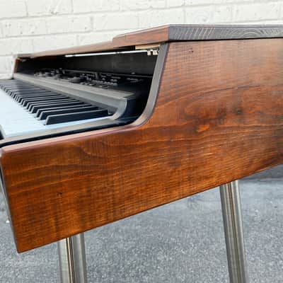CV Keyboards Wurlitzer 140 Vintage-Style Piano Shell Keyboard Stand-61-Key Black image 6