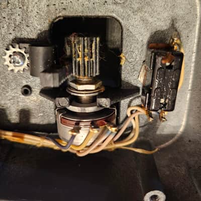 Thomas Organ Cry Baby Wah image 6