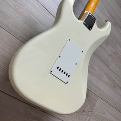 Fender American Vintage II 1961 Stratocaster Electric Guitar, Olympic White image 12